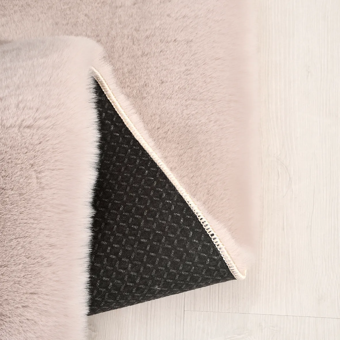 YoudayHomeCollection Tavşan Poly Peluş Halı Model Oturma Odası Halısı · EBAT: 100X250