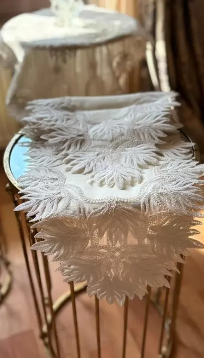 Salon Takımı 5 Parça Dantelli Keten Masa Örtüsü Runner Seti Çeyizlik Samina Model Krem