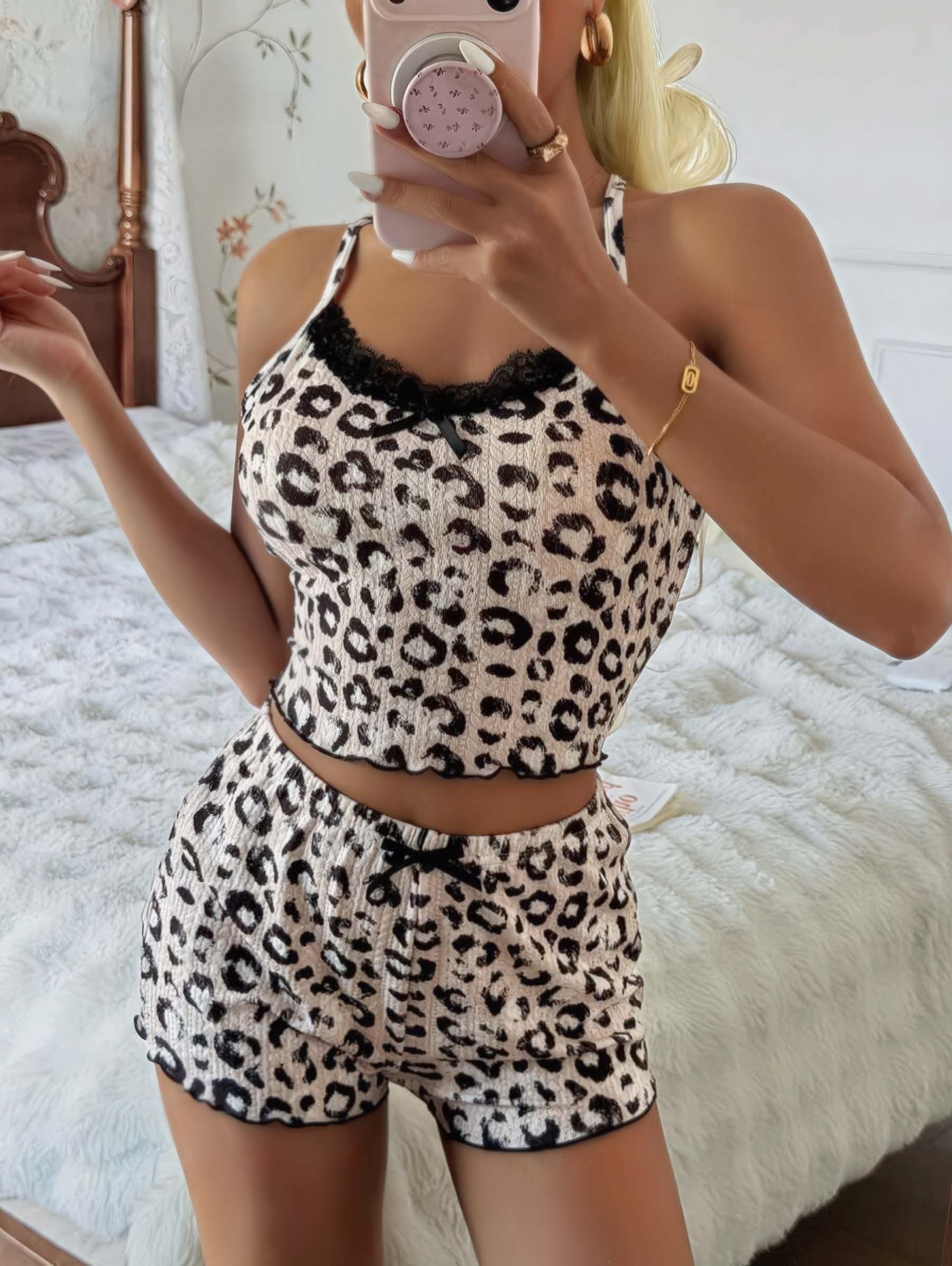 Kadın Leopar Detaylı Şortlu Pijama Takım 5187 · BEDEN: S/M · RENK: Kahverengi