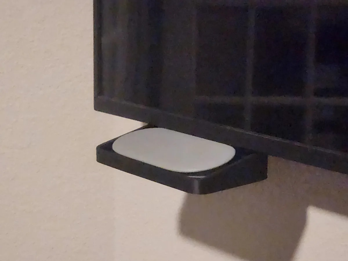 3D Baskı TV Altı Medya Oynatıcı Rafı Ayak Deliğine Monte Küçük Cihaz Standı Modem ve Streamer Rafı Siyah