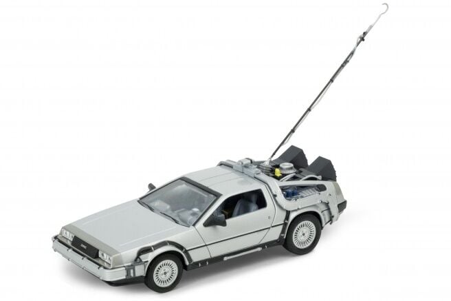 22441 NessiWorld 1 24 BACK TO THE FUTURE II