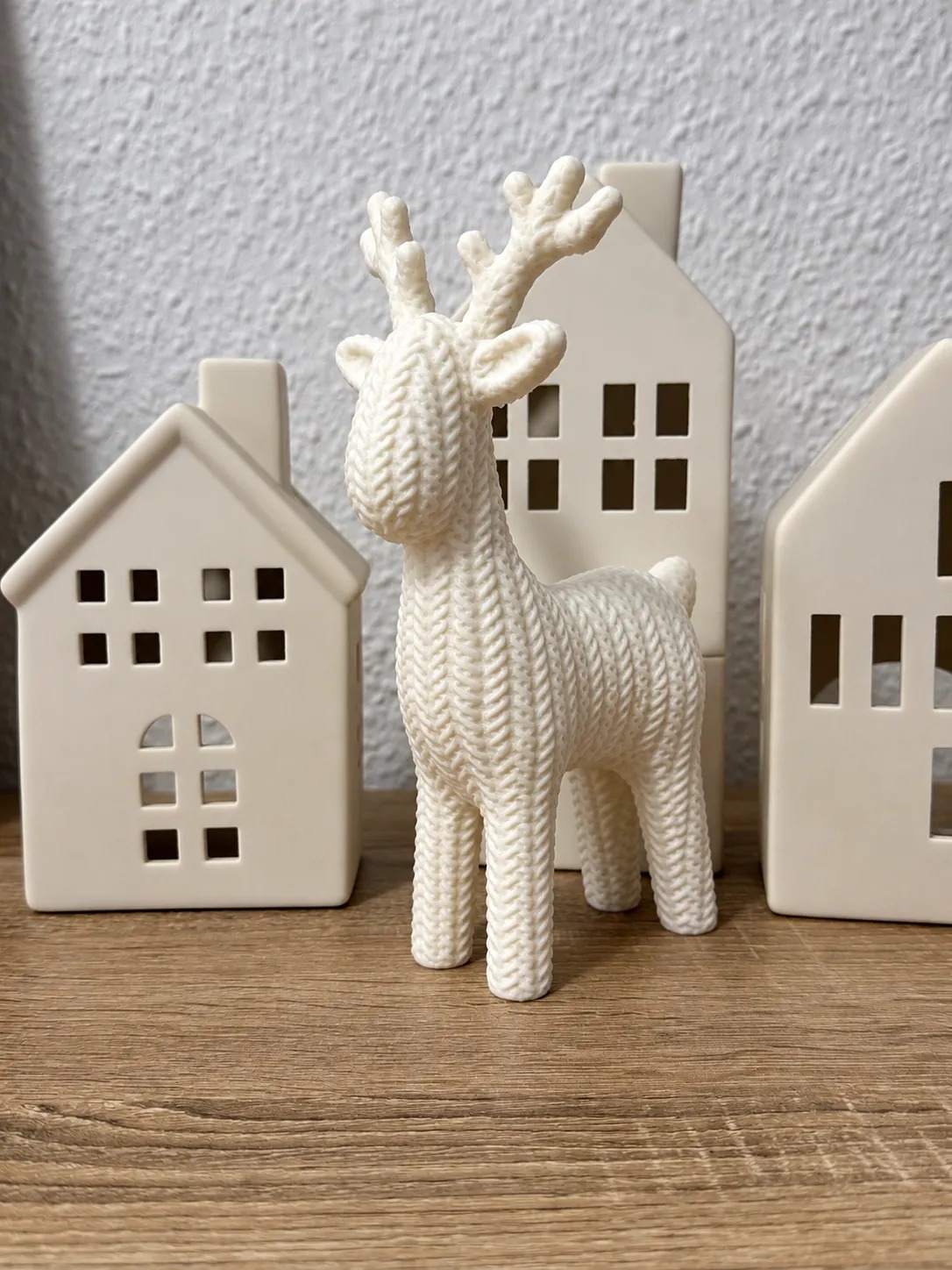 3D Baskı Örgü Dokulu Ren Geyiği Figürü Yılbaşı Masa Süsü Dekoratif Ren Geyiği Obje Beyaz