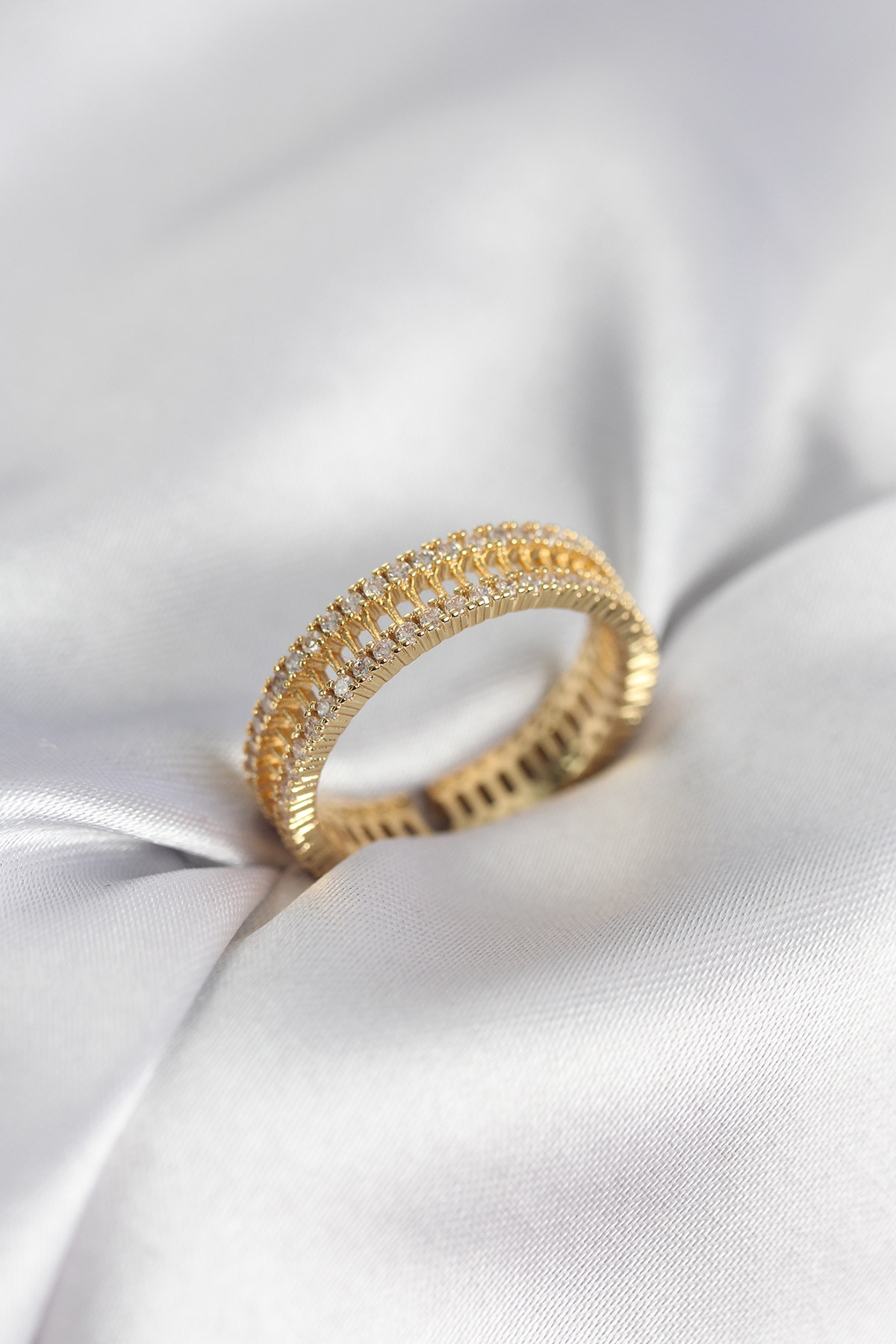 Gold Renk Minimal Zirkon Taşlı Kadın Yüzük