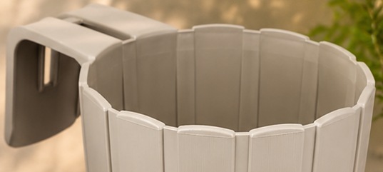 3D Baskı Askılı Balkon Saksısı Dikey Çizgili Dekoratif Çiçek ve Aromatik Bitki Saksısı - Bej