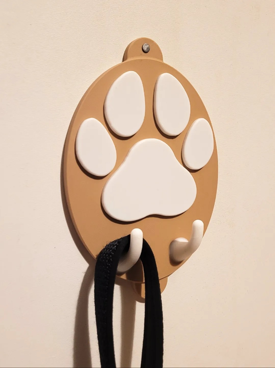 3D Baskı Pati Şeklinde Köpek Tasma Askısı Duvara Monte Tasma ve Aksesuar Askılığı Bej Beyaz