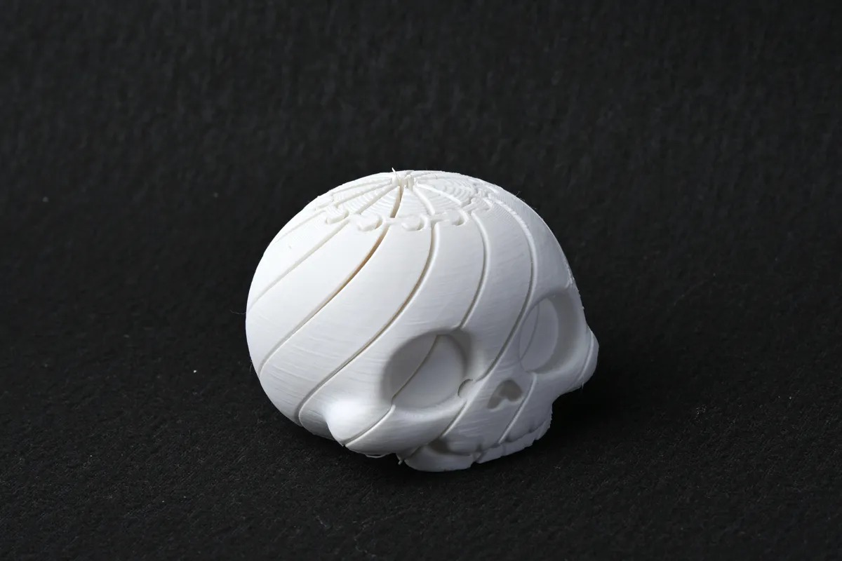 3D Baskı Kafatası Fidget Uzayan Spiral Kafatası Stres Oyuncağı Cadılar Bayramı Dekoru Beyaz