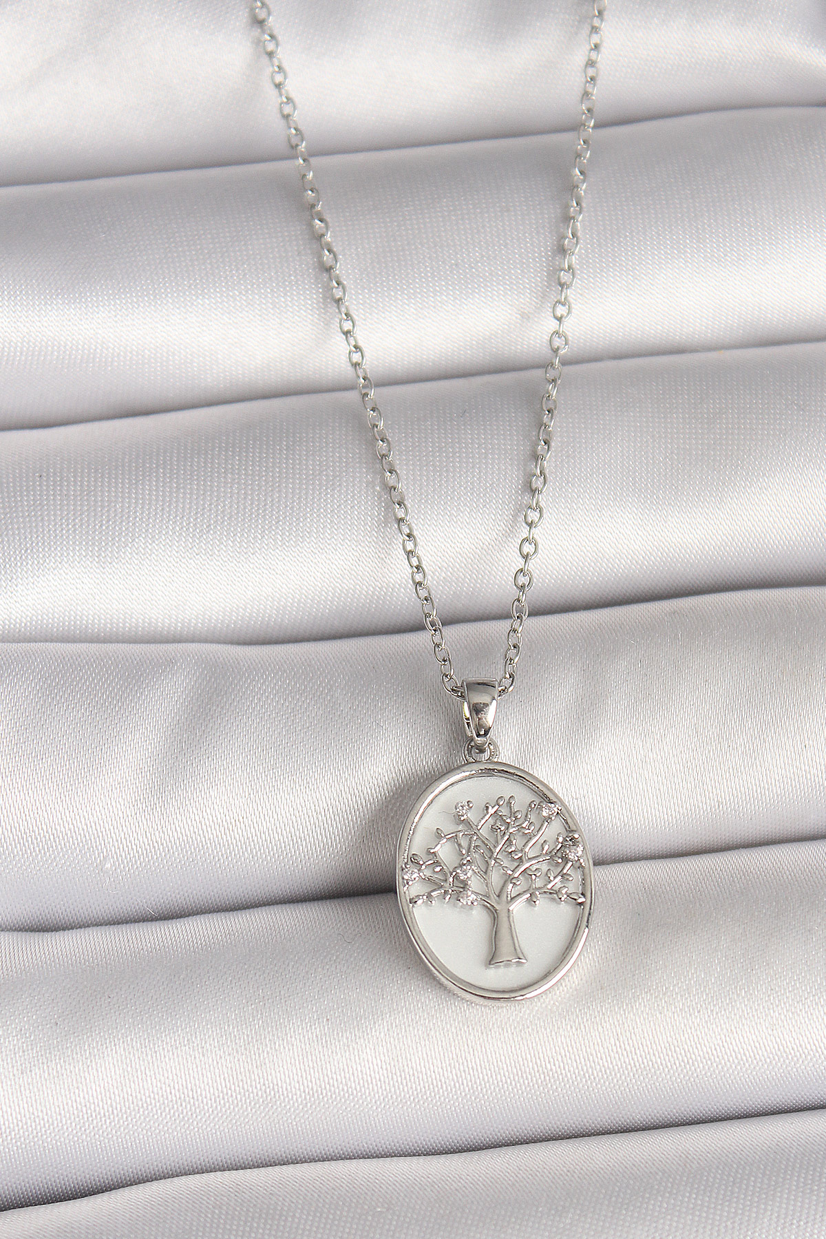 316L Çelik Gümüş Renk Zincir Zirkon Taş İşlemeli Beyaz Mineli Ağaç İşlemeli Portre Model Kadın Kolye