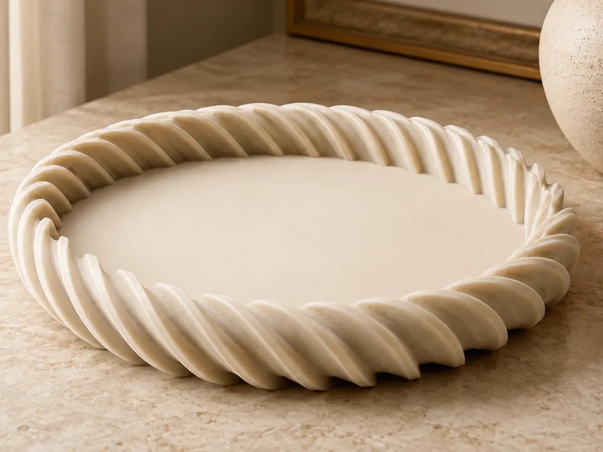 3D Baskı Spiral Kenarlı Yuvarlak Dekoratif Tepsi Bükümlü Kenar Modern Sunum ve Düzenleyici Tepsi Krem