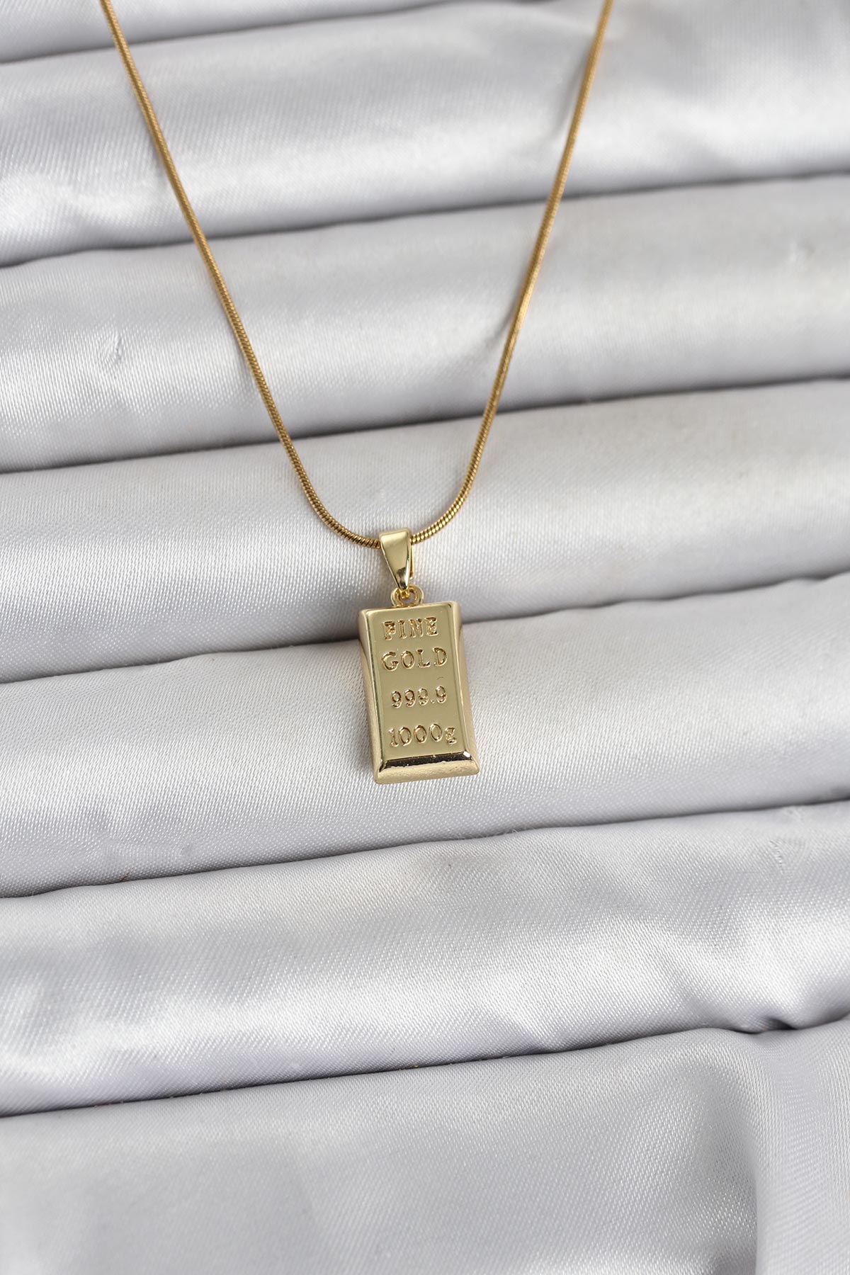 316L Çelik Zincir Gold Renk Külçe Model Kadın Kolye