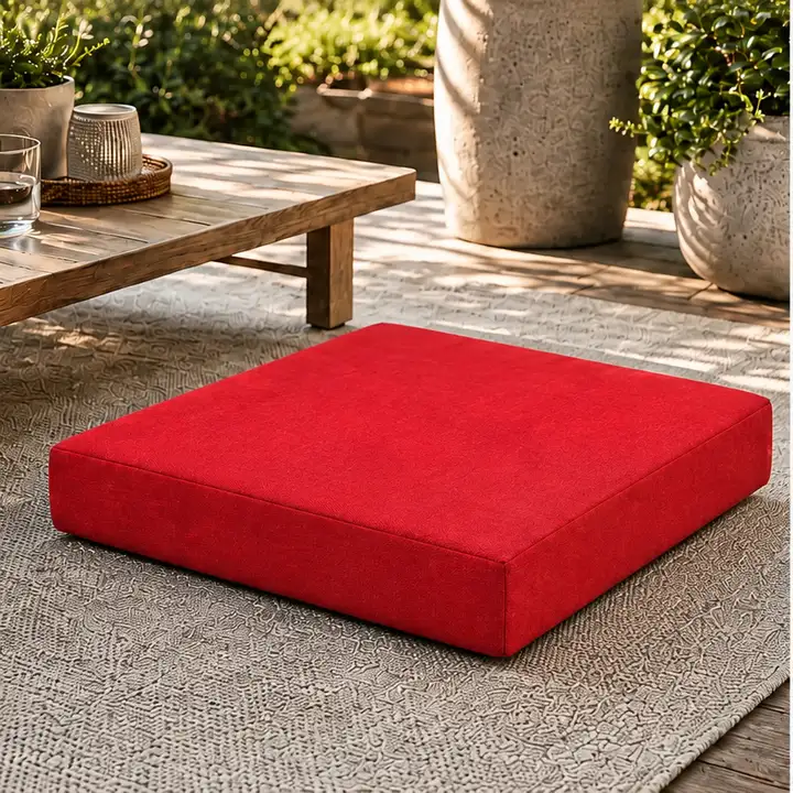 Kare Blok Minder · 50 × 50 × 7 cm | Kırmızı | İç mekân