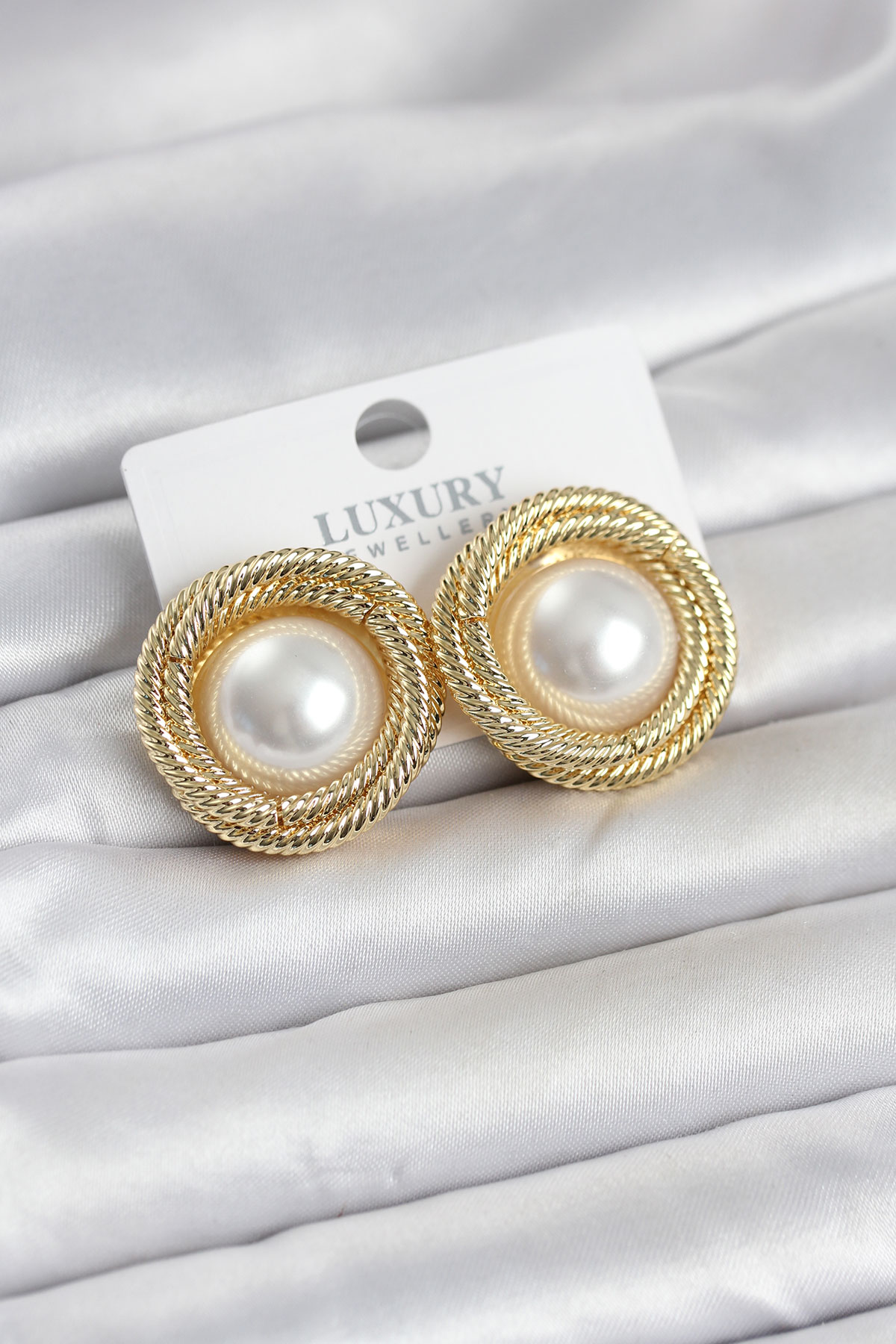 Pirinç Gold Renk Sarmal Model İncili Kadın Küpe