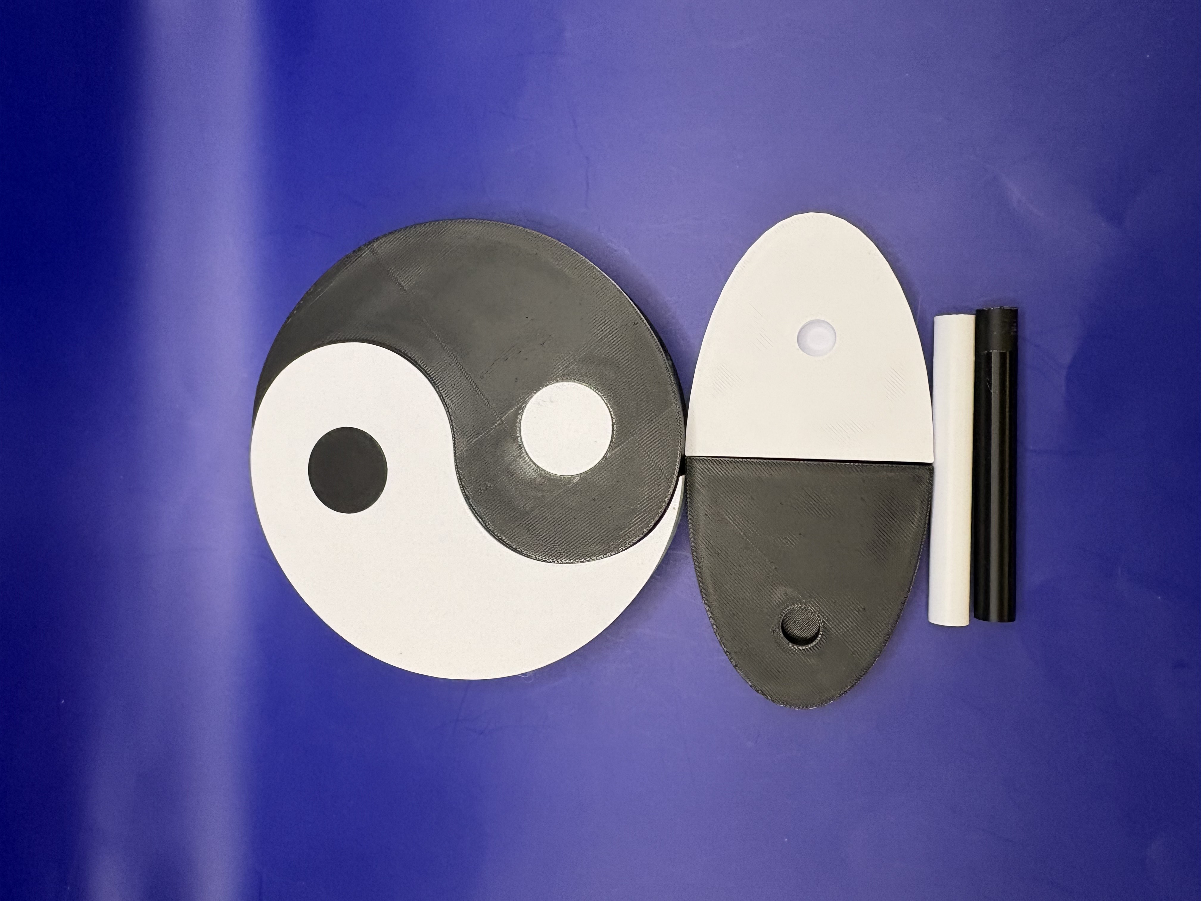 Yin Yang Dekoratif Obje Denge Temalı İki Parçalı Masa ve Raf Süsü