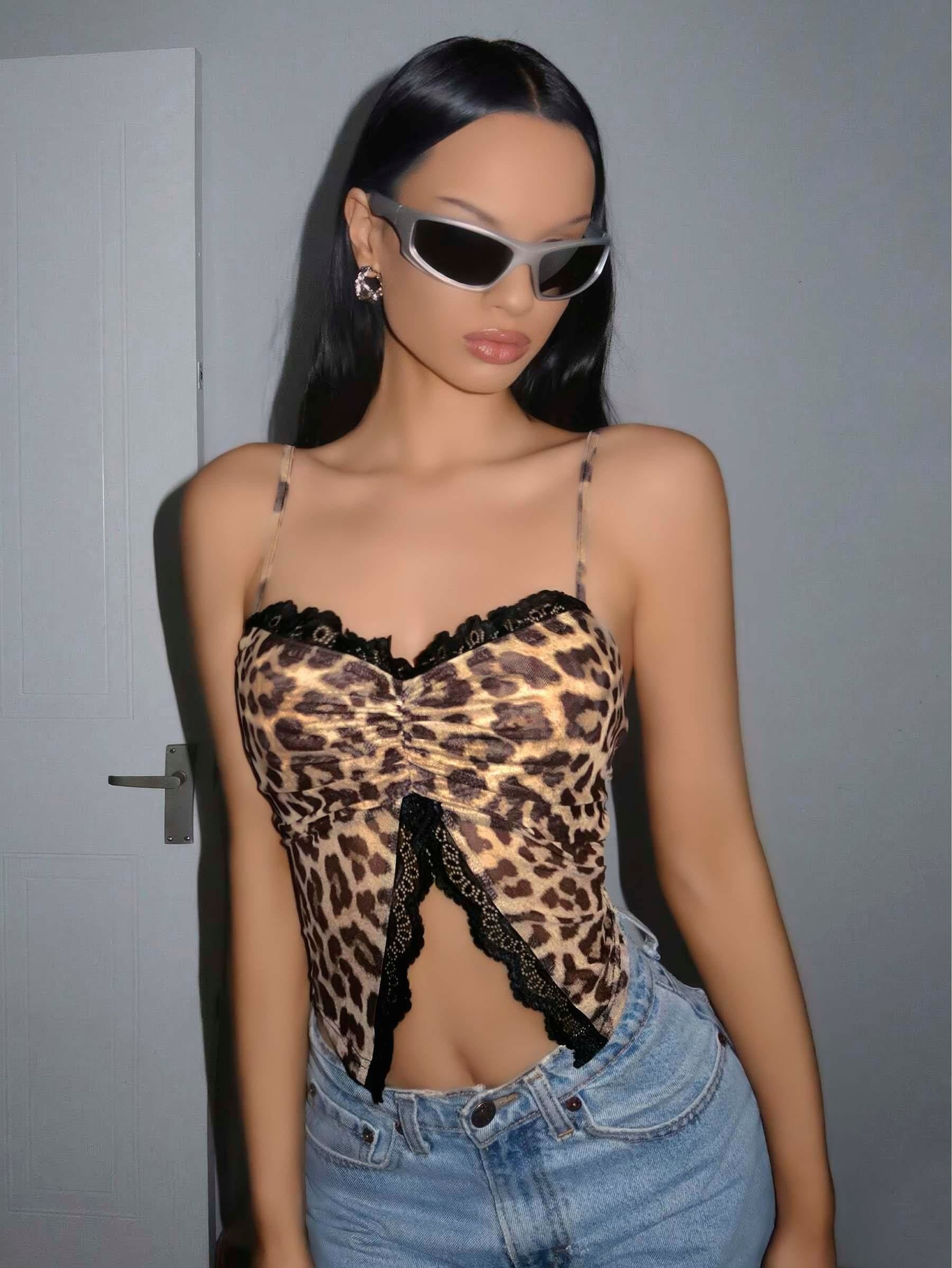 Kadın Leopar Desenli Crop Önden Dantel detaylı 5095 · BEDEN: L/XL · RENK: SİYAH