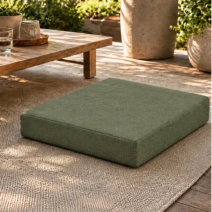 Kare Blok Minder · 50 × 50 × 7 cm | Haki | Dış mekân
