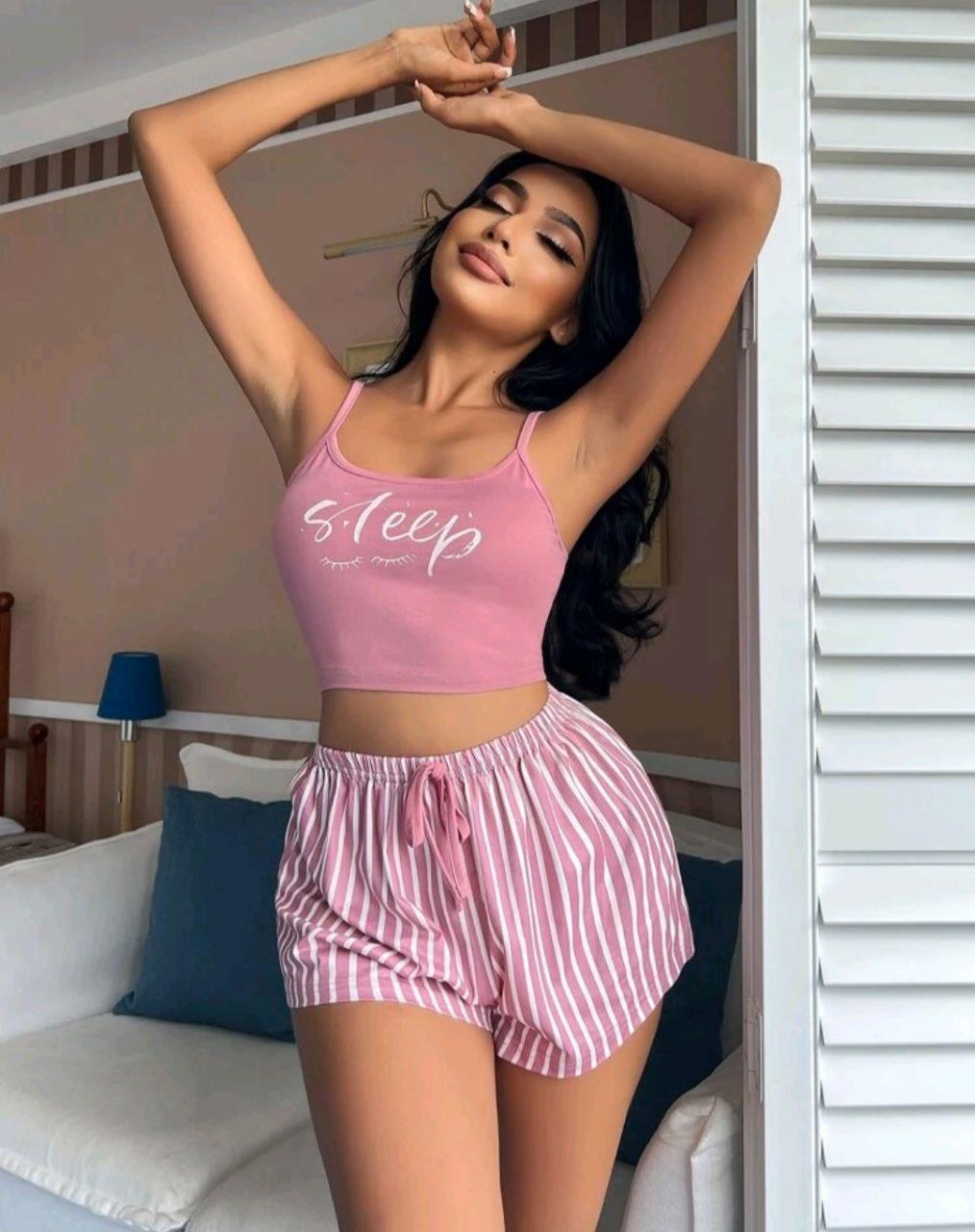 Kadın pembe çizgili desen Askılı Şortlu Pijama Takım 5002 · BEDEN: S/M · RENK: Pembe