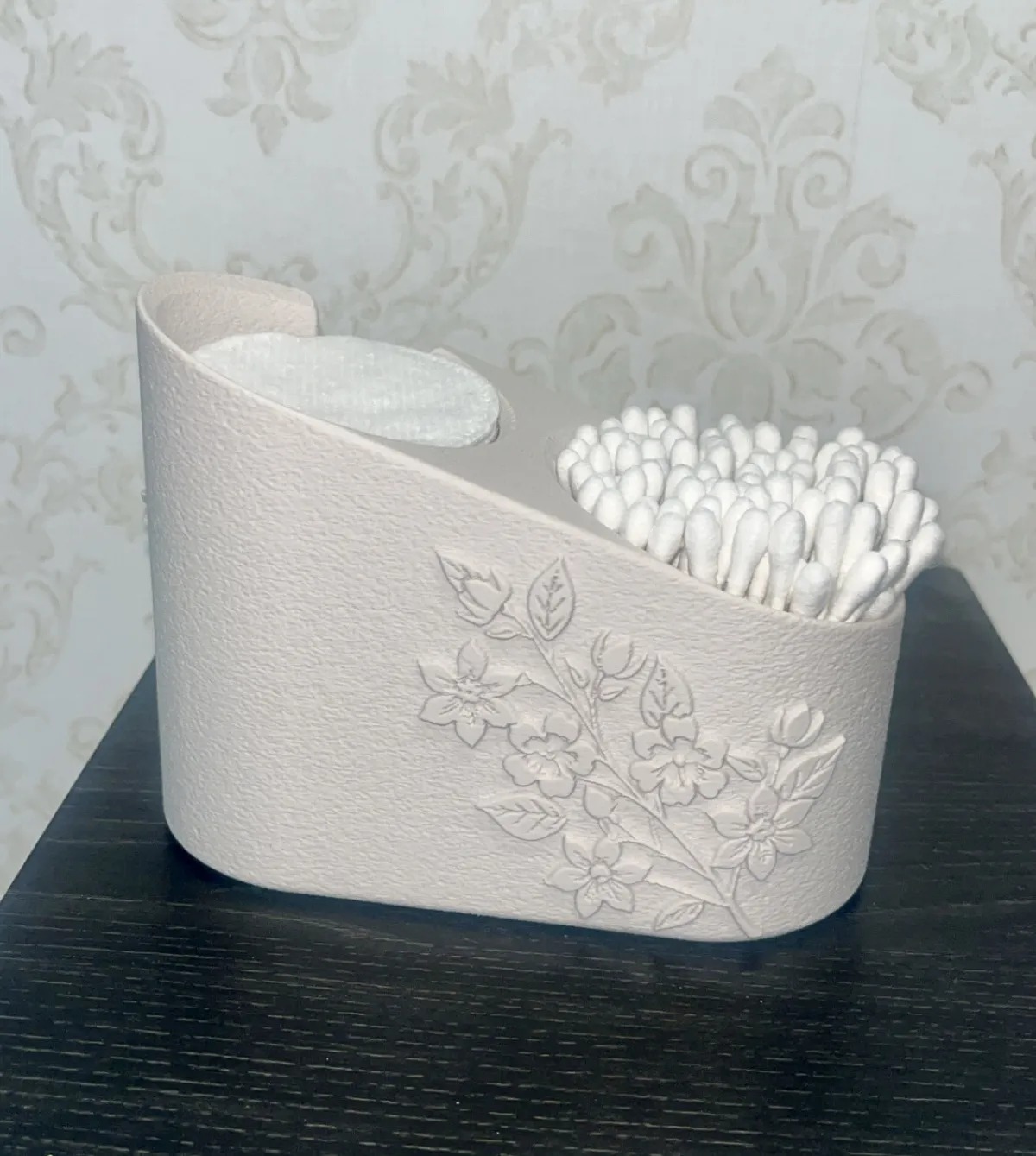 3D Baskı Çiçek Kabartmalı Makyaj Pamuğu ve Kulak Çubuğu Tutucu Takı Tepsili Banyo Düzenleyici - Krem Beyaz